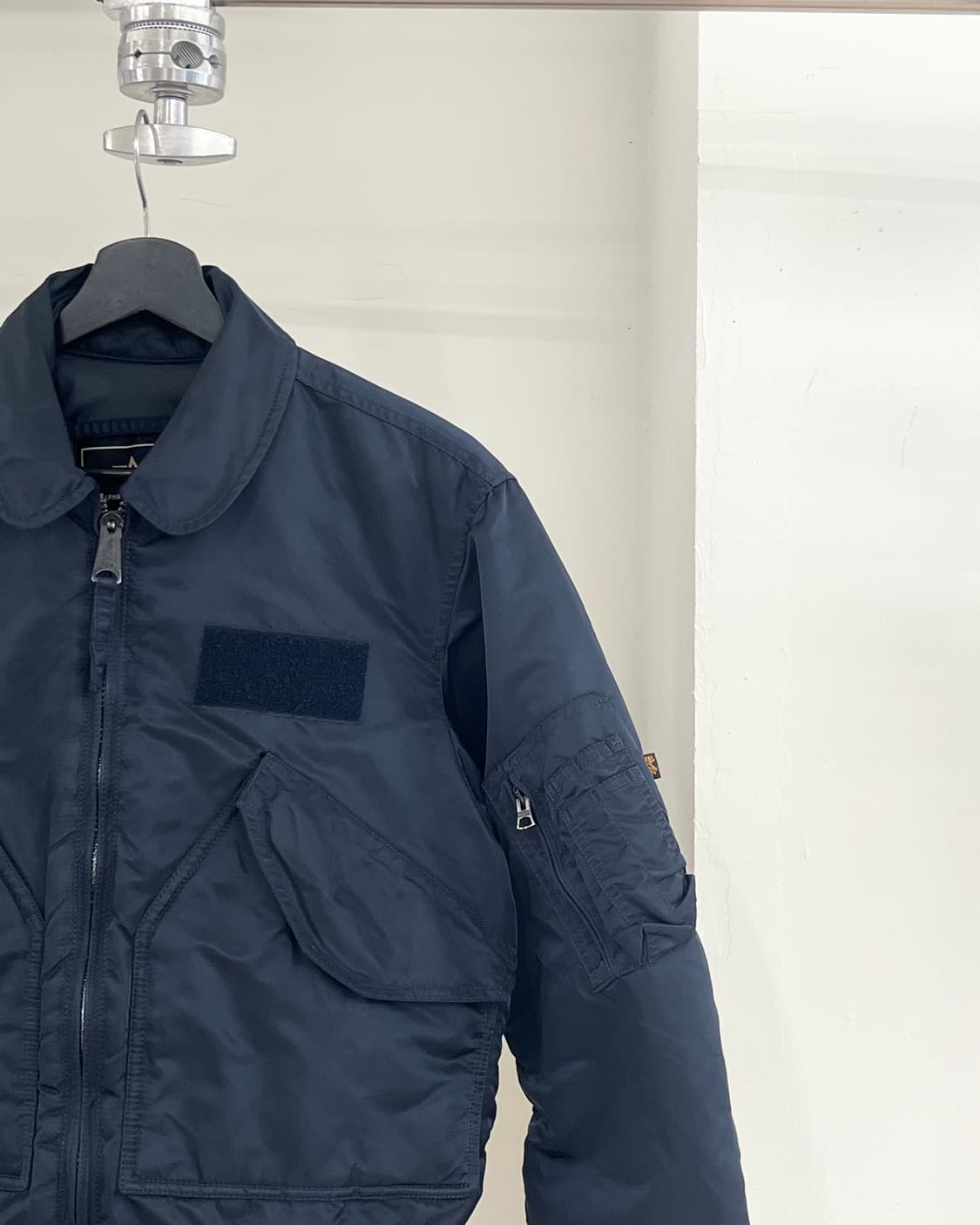 알파 인더스트리 네이비 cwu-45p 파일럿 자켓 상품이미지4