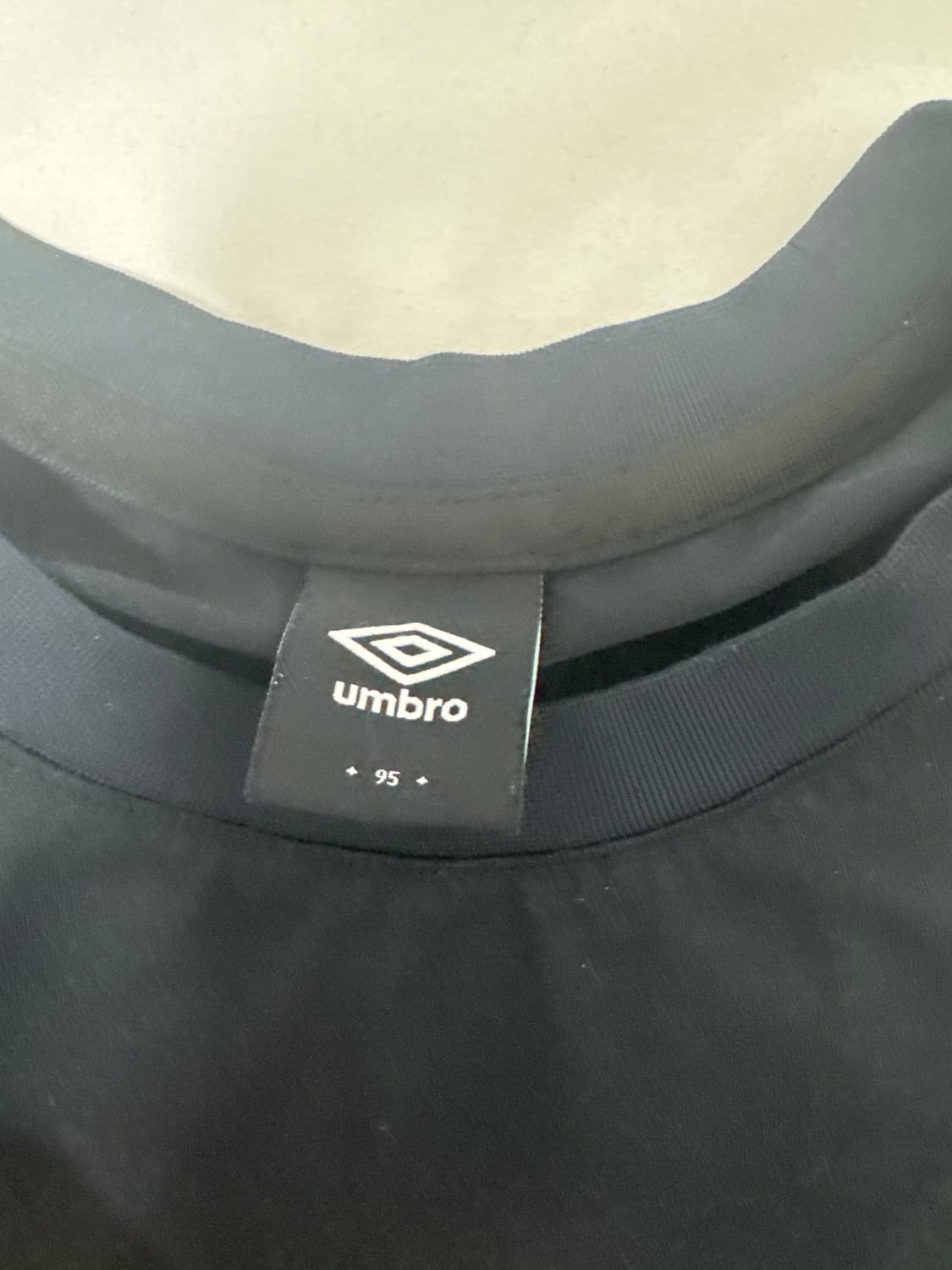 엄브로 반팔티 m 상품이미지2