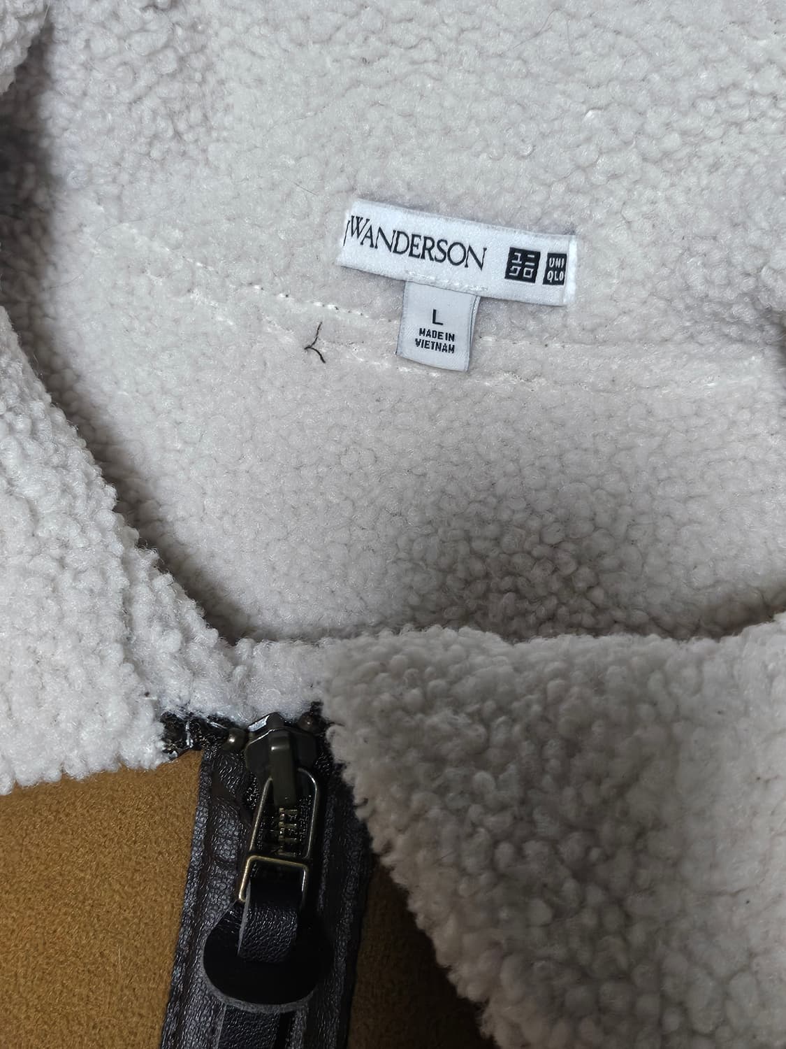 유니클로 J.W엔더슨 무스탕 플리스 자켓 L 상품이미지3