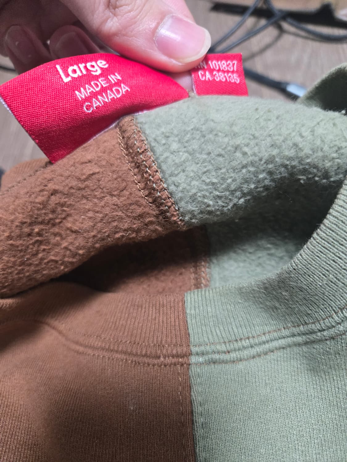 슈프림 스플릿 크루넥 맨투맨 상품이미지3