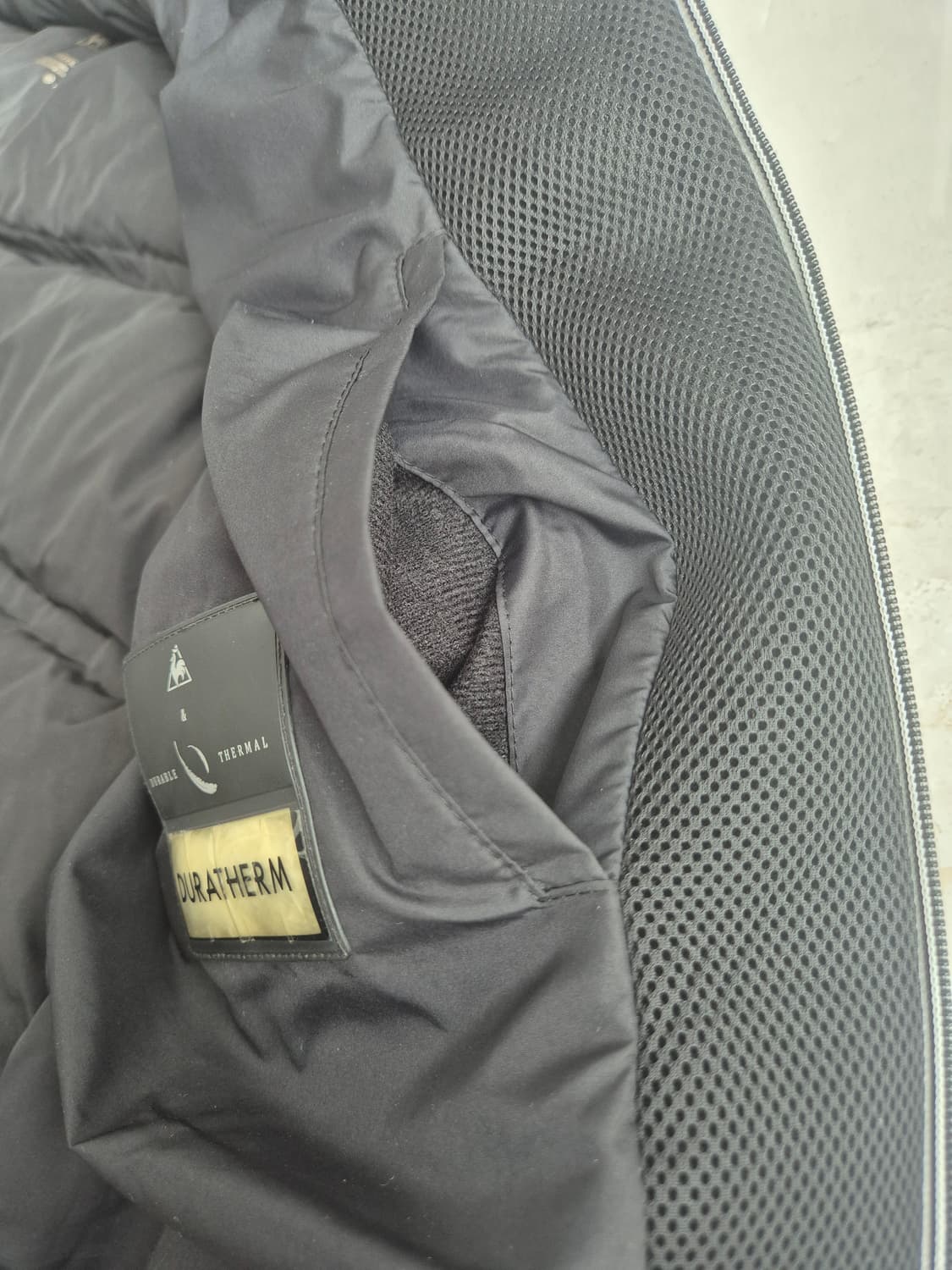 르꼬끄 듀라썸 다운 베스트 패딩조끼 거의 새것 상품이미지7