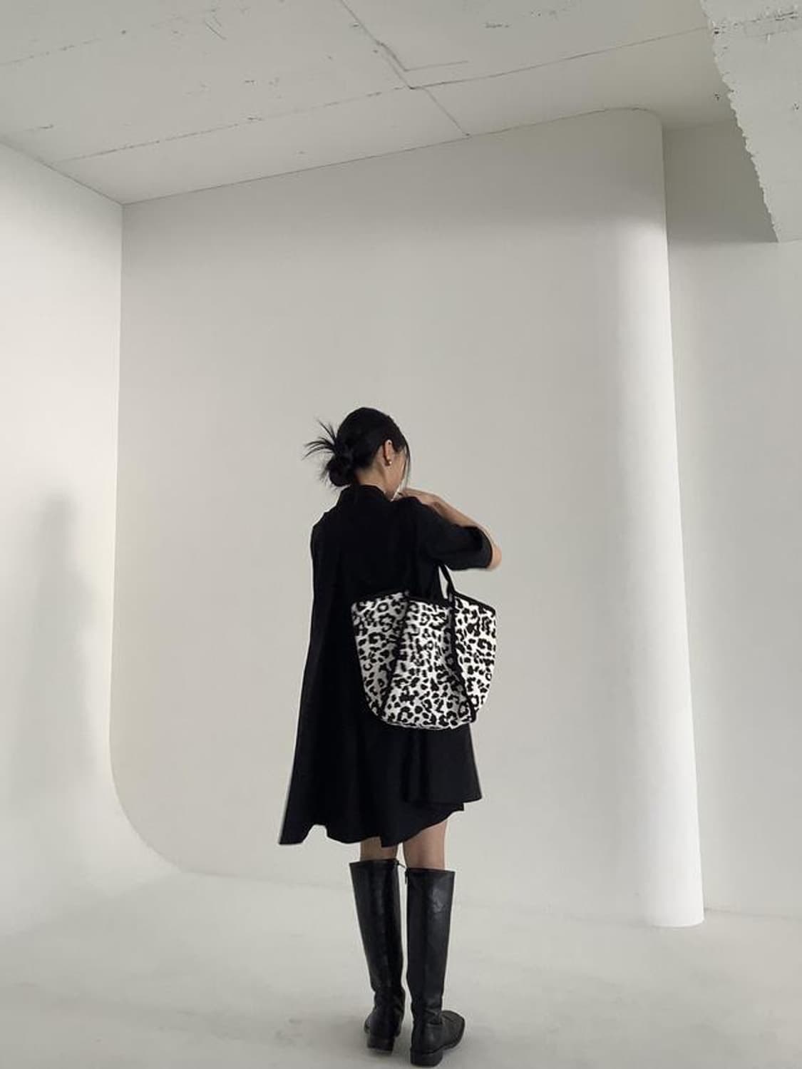 아우스디오 [리버시블/ 미니] 호피 쇼퍼백 상품이미지1