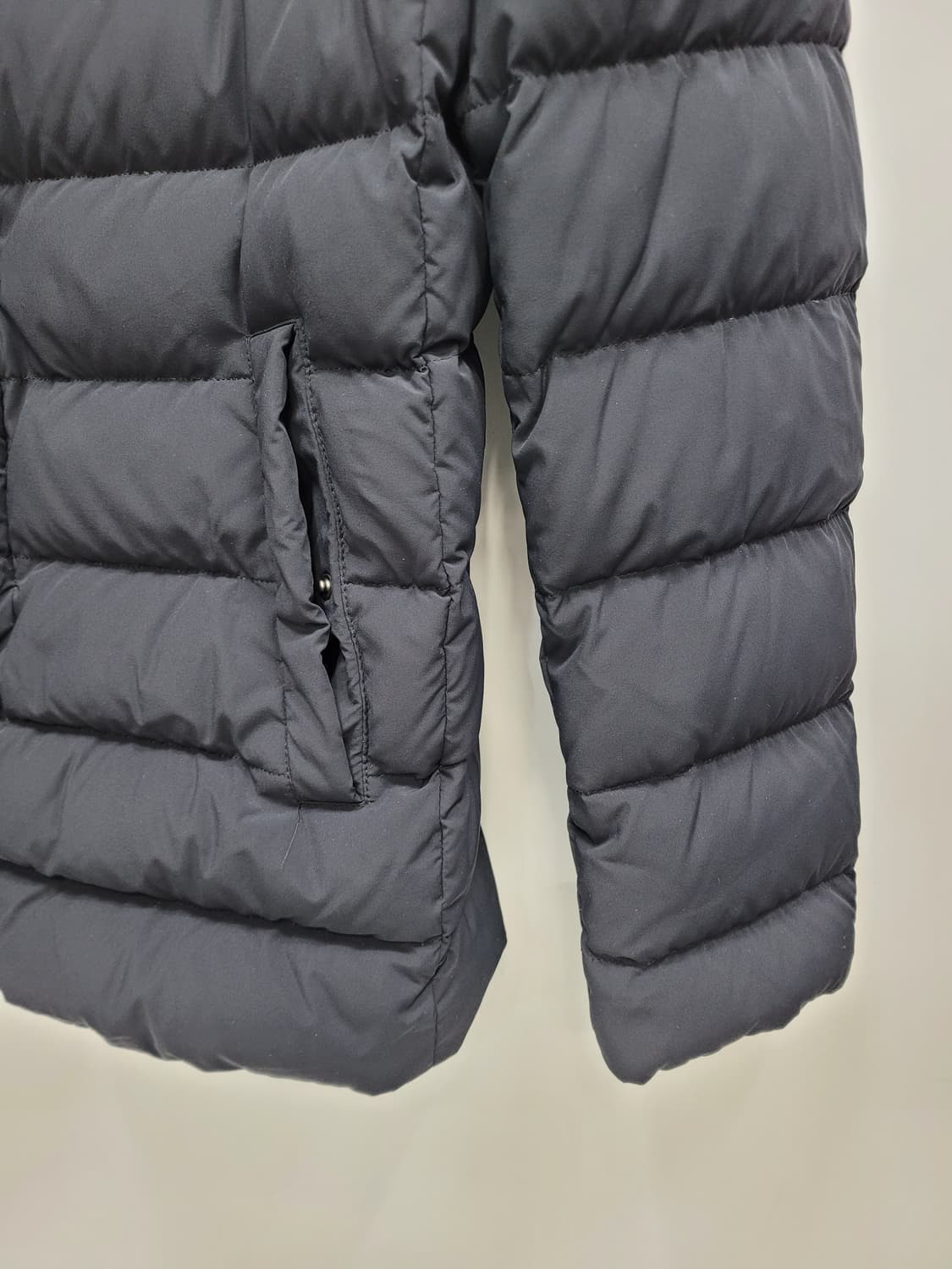 series 시리즈 다운 패딩 자켓 / 남 100 (95가능) 블랙
 상품이미지4