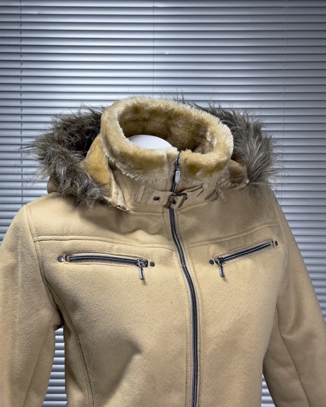 {Unknown} Beige Faux Fur Hood Jacket 상품이미지4