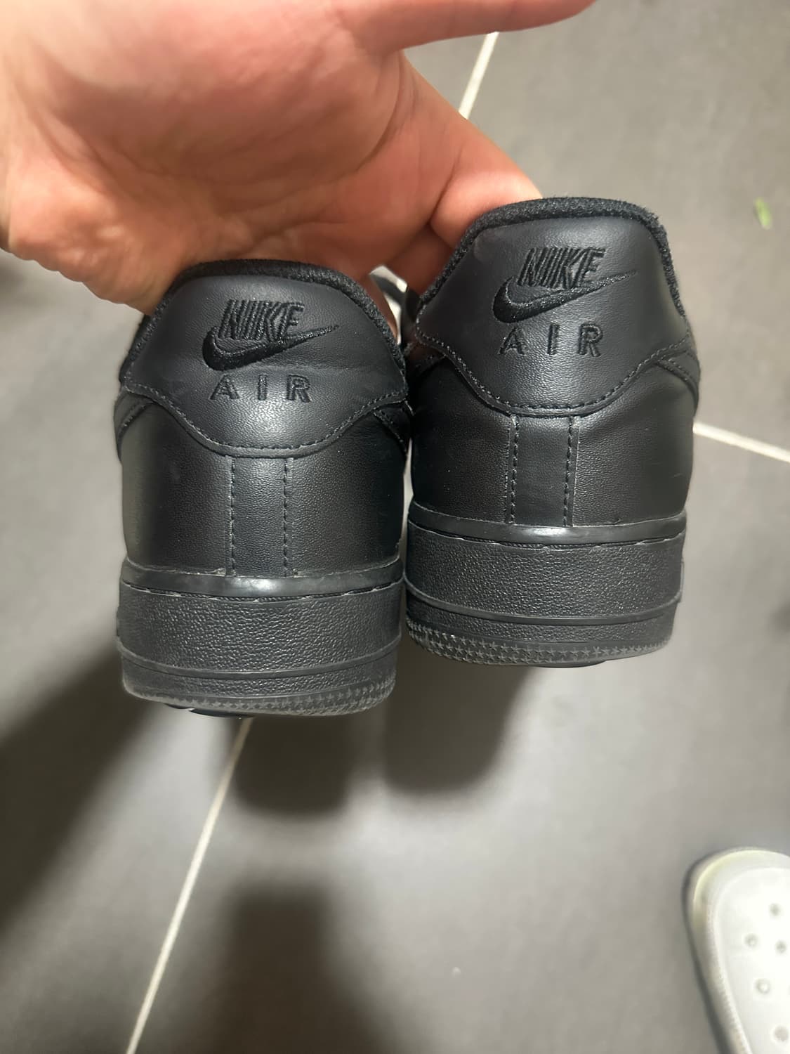 나이키 에어포스 트리플블랙 285 상품이미지3