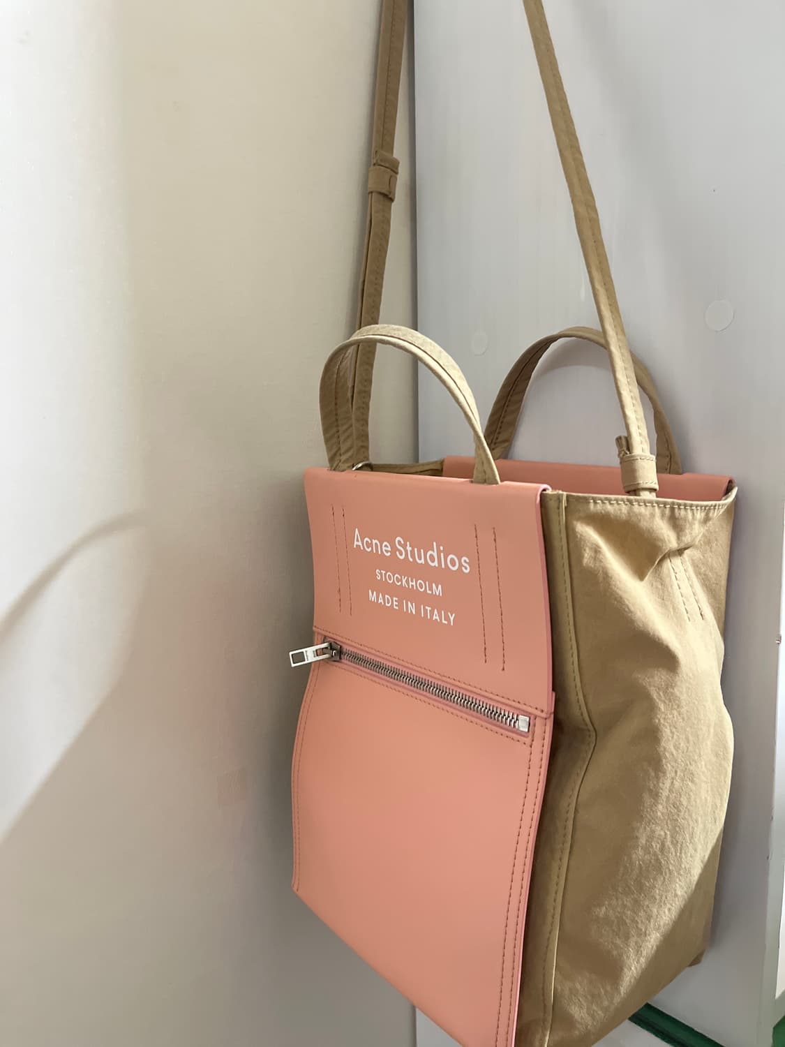 아크네스튜디오 상품이미지1