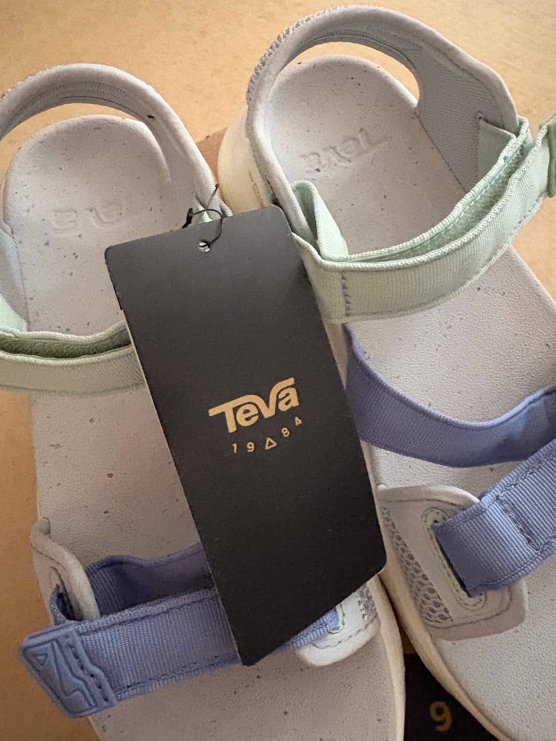 테바 자이믹 샌들 240 새상품 여성 상품이미지3