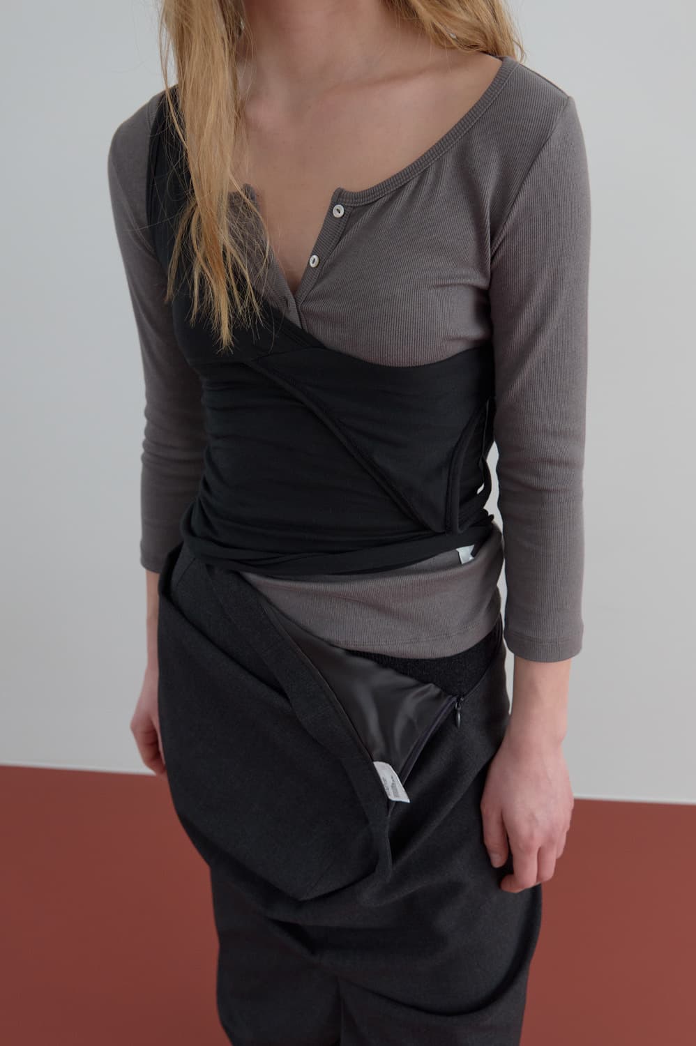 리포스 헨리넥 티셔츠 판매합니다. 상품이미지2