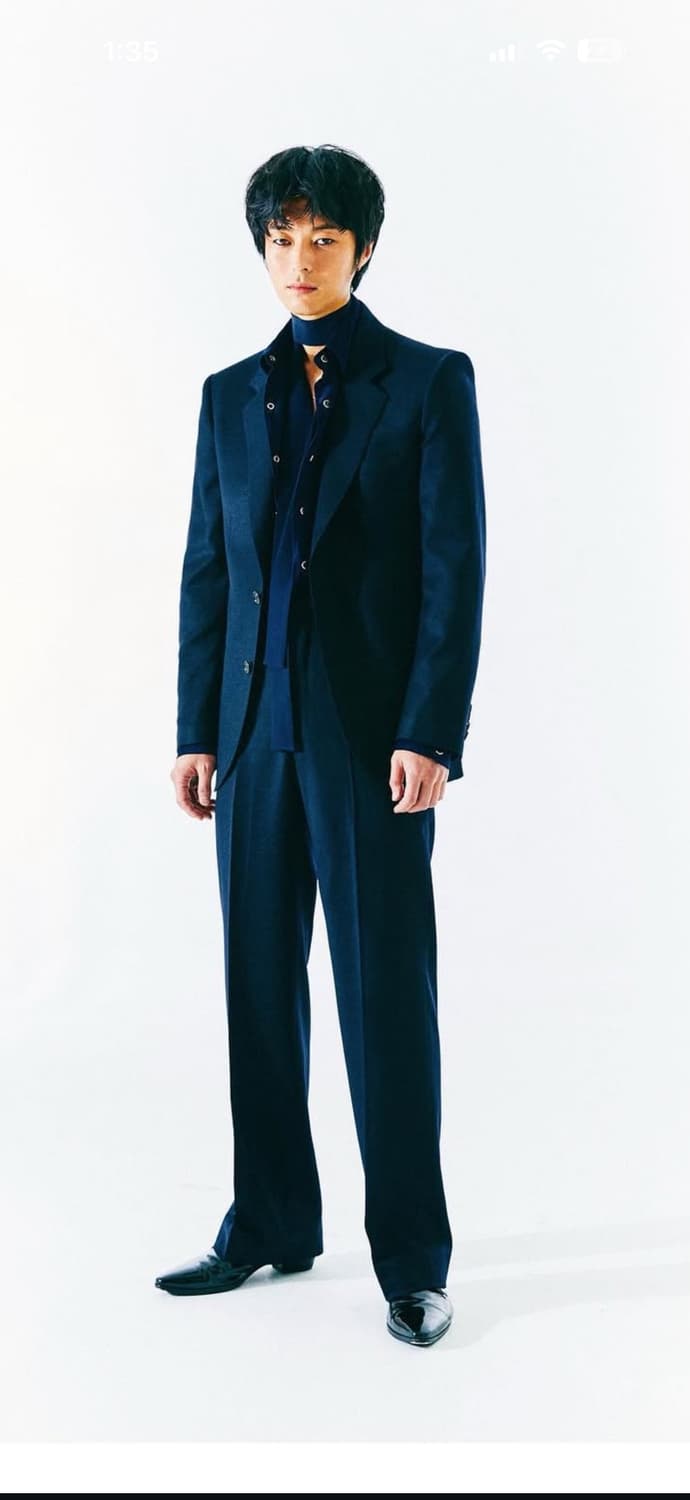 서커스폴스 21fw 네이비 자켓4 사이즈 삽니다 상품이미지1