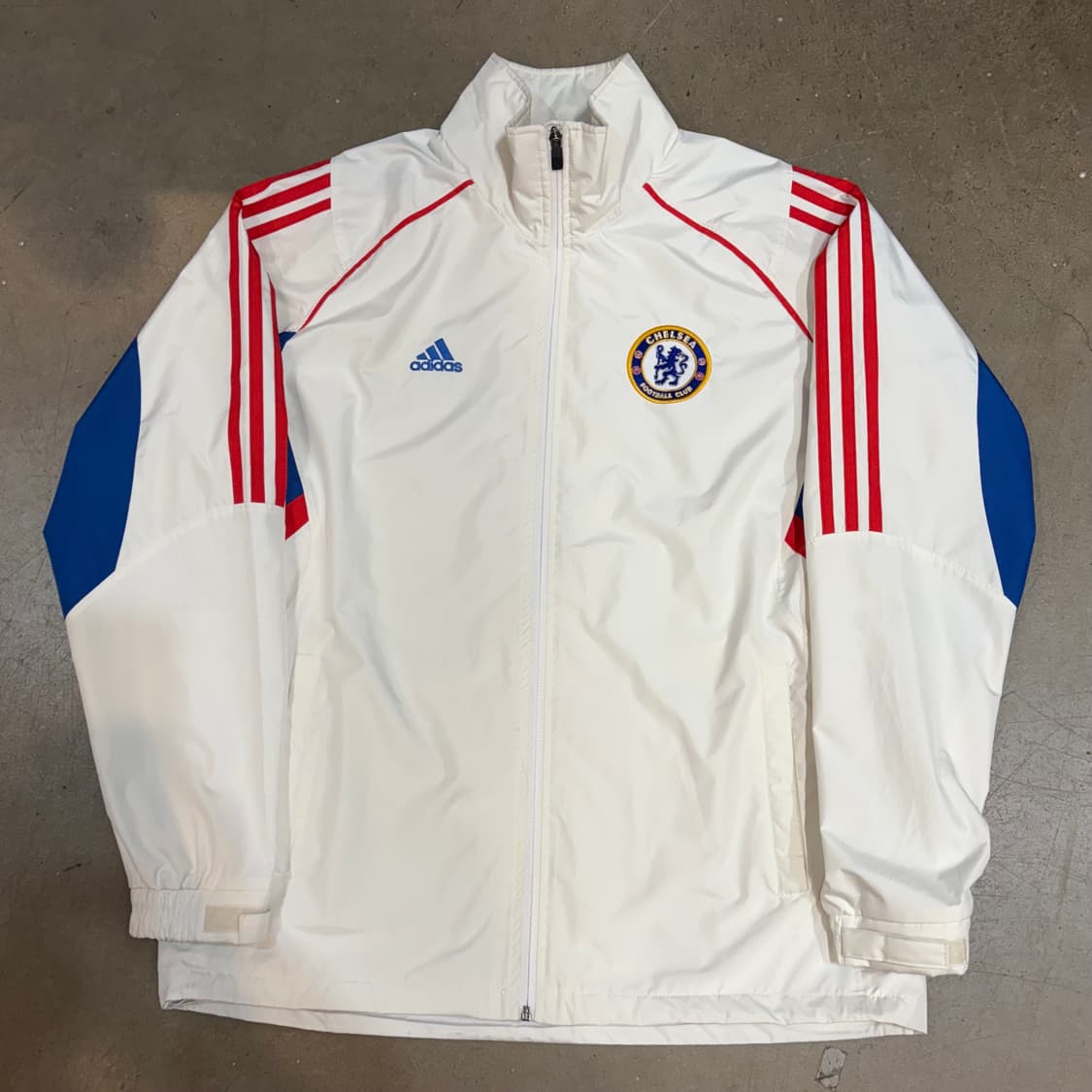 105 아디다스 첼시 레드 블루 배색 화이트 바람막이  상품이미지2
