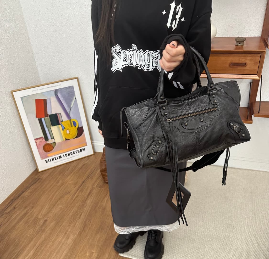 [A+ 정품] 발렌시아가 시티 모터백 파트타임 블랙 상품이미지9