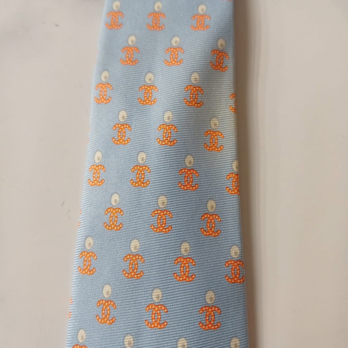 샤넬 실크 올오버 로고 넥타이 10.2cm B-등급 A19540
 상품이미지5