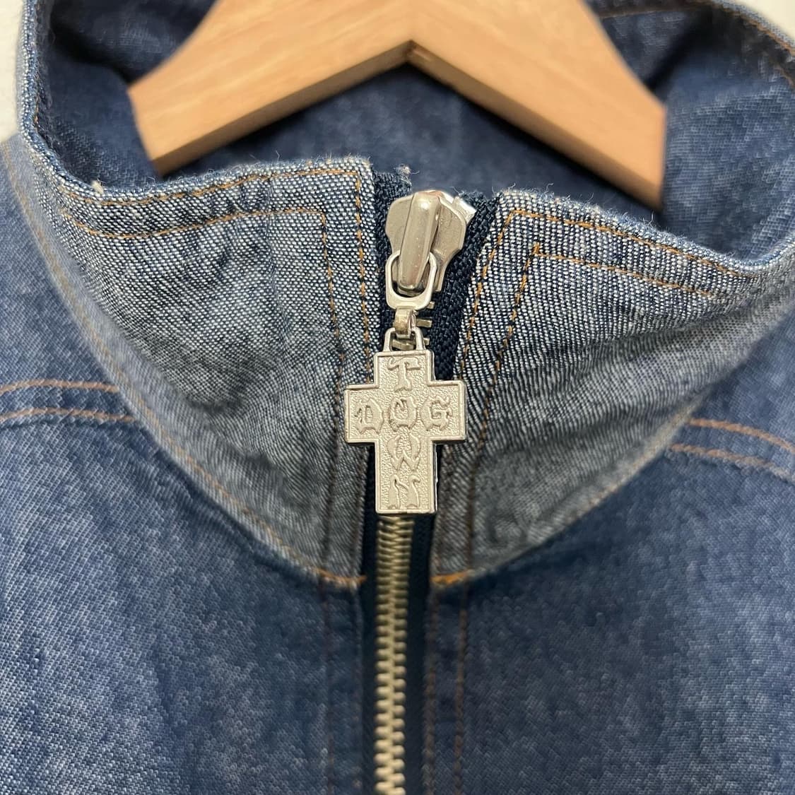 독타운 연중청 파이어 로고 패치 데님 집업 상품이미지2