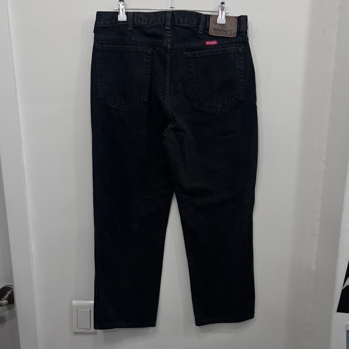 랭글러 레귤러핏 컴포트 블랙 데님팬츠 상품이미지5