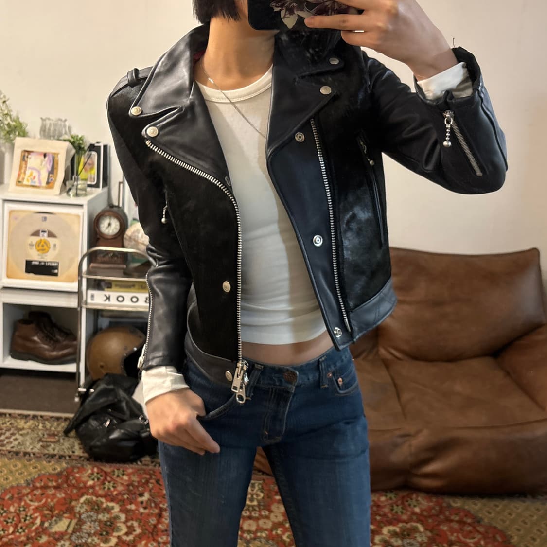 [착용샷 36] 디아프바인 우먼스 스티어하이드 조니 라이더자켓 상품이미지3