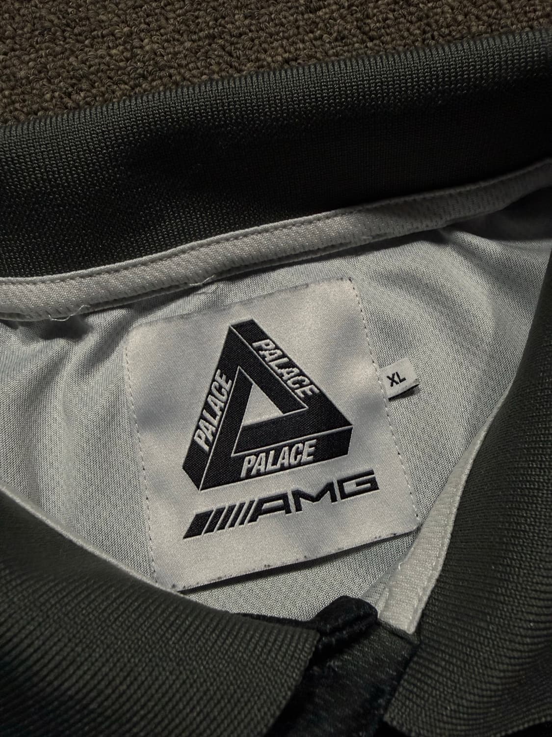 Palace X AMG 팔라스 AMG POLO 카라 티셔츠 상품이미지3