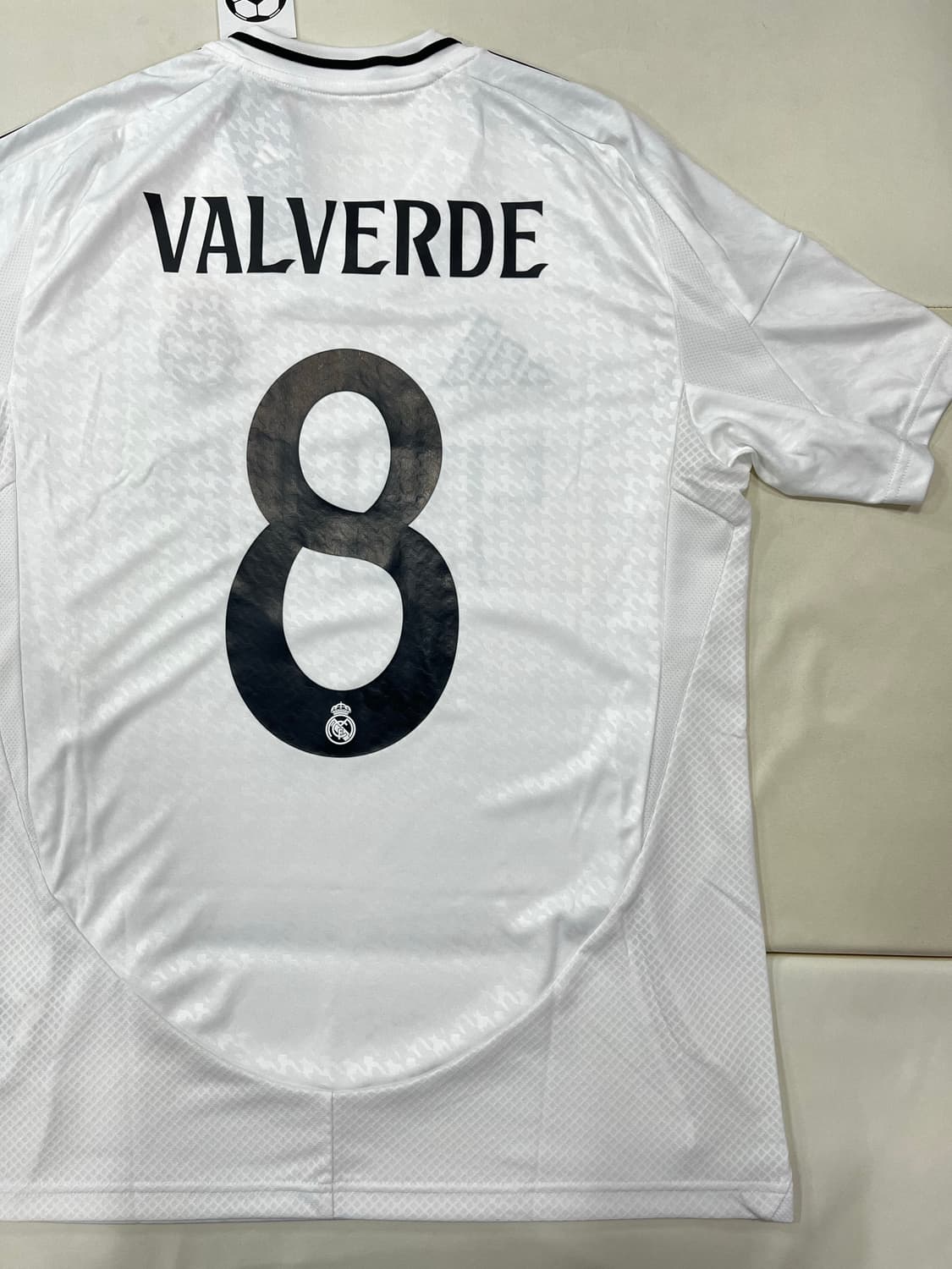 아디다스 24-25 레알 마드리드 CF 홈 페데리코 발베르데 (새제품) 상품이미지7