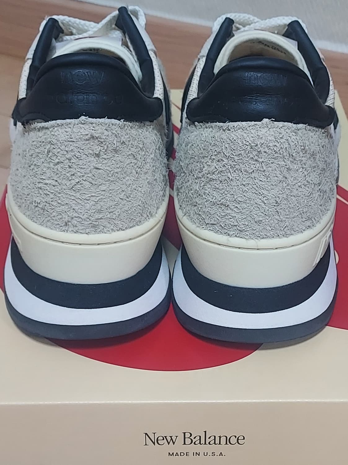 (275)뉴발란스 990V1 마카다미아 넛  상품이미지3