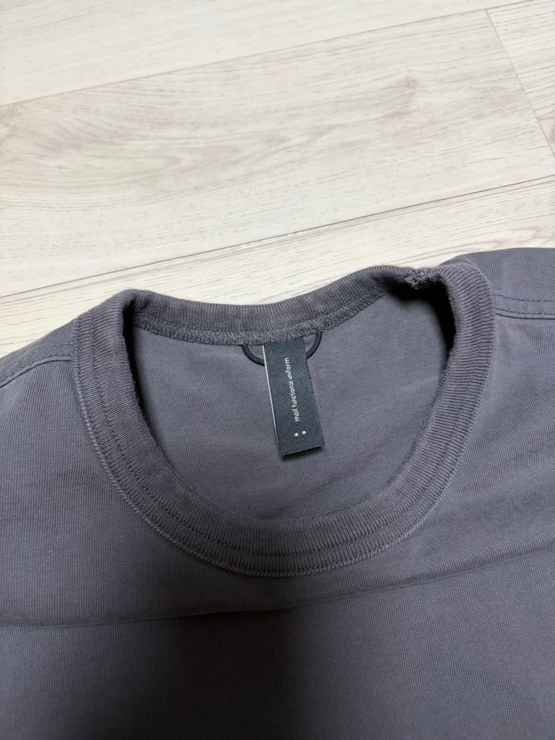 모이프 23SS BAGGY POCKET L/S TEE 차콜 2사이즈 상품이미지3