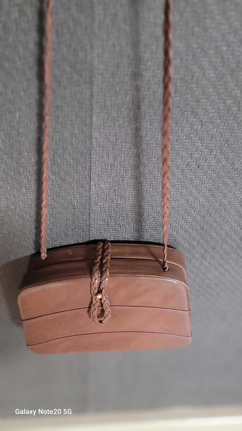 Carel 크로스바디백 상품이미지2