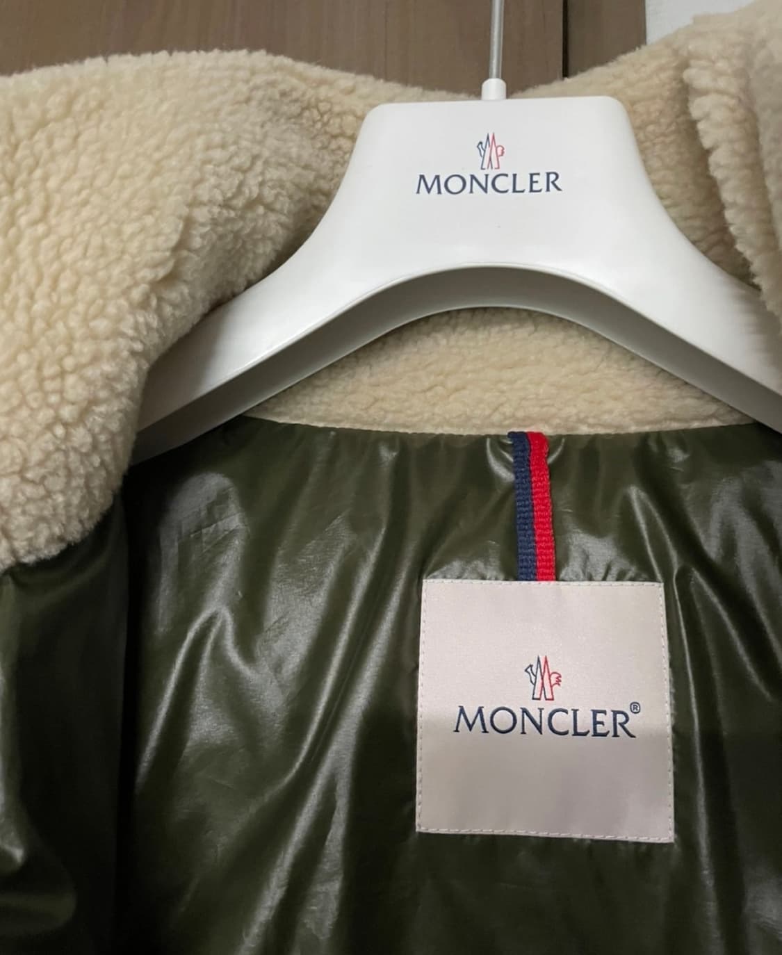 몽클레어 바유다 3사이즈 BAYUDA 1A00267 595ZJ 874 상품이미지5