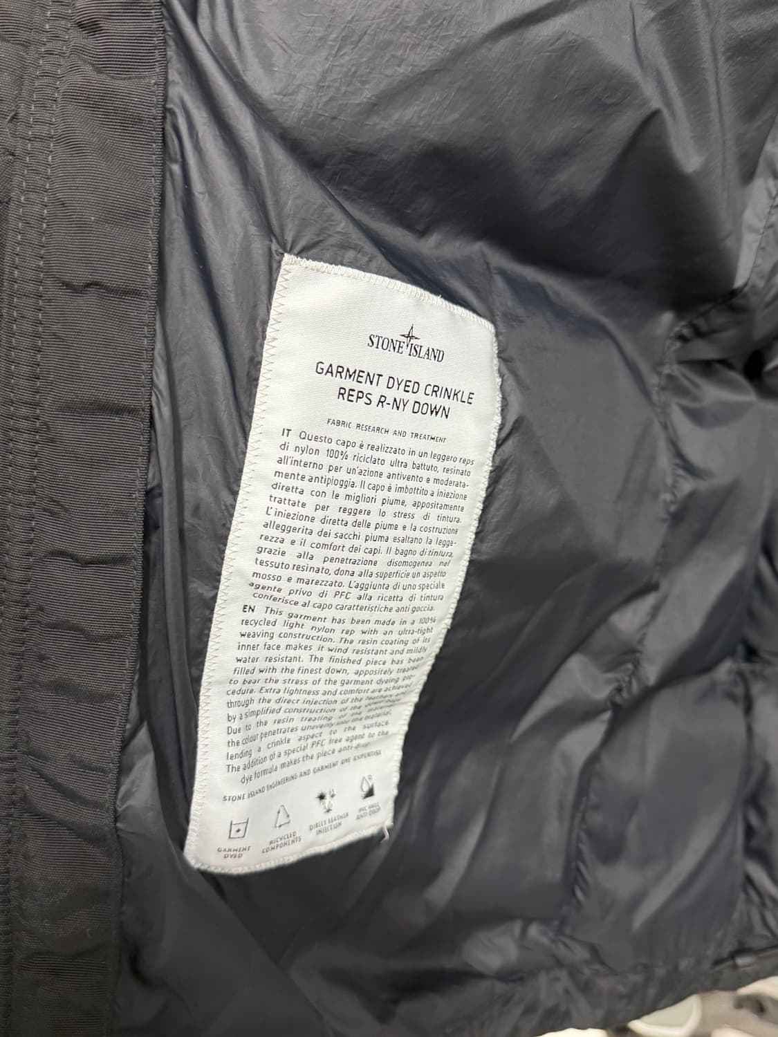 스톤아일랜드 크링클랩스 24FW L 새상품 상품이미지7