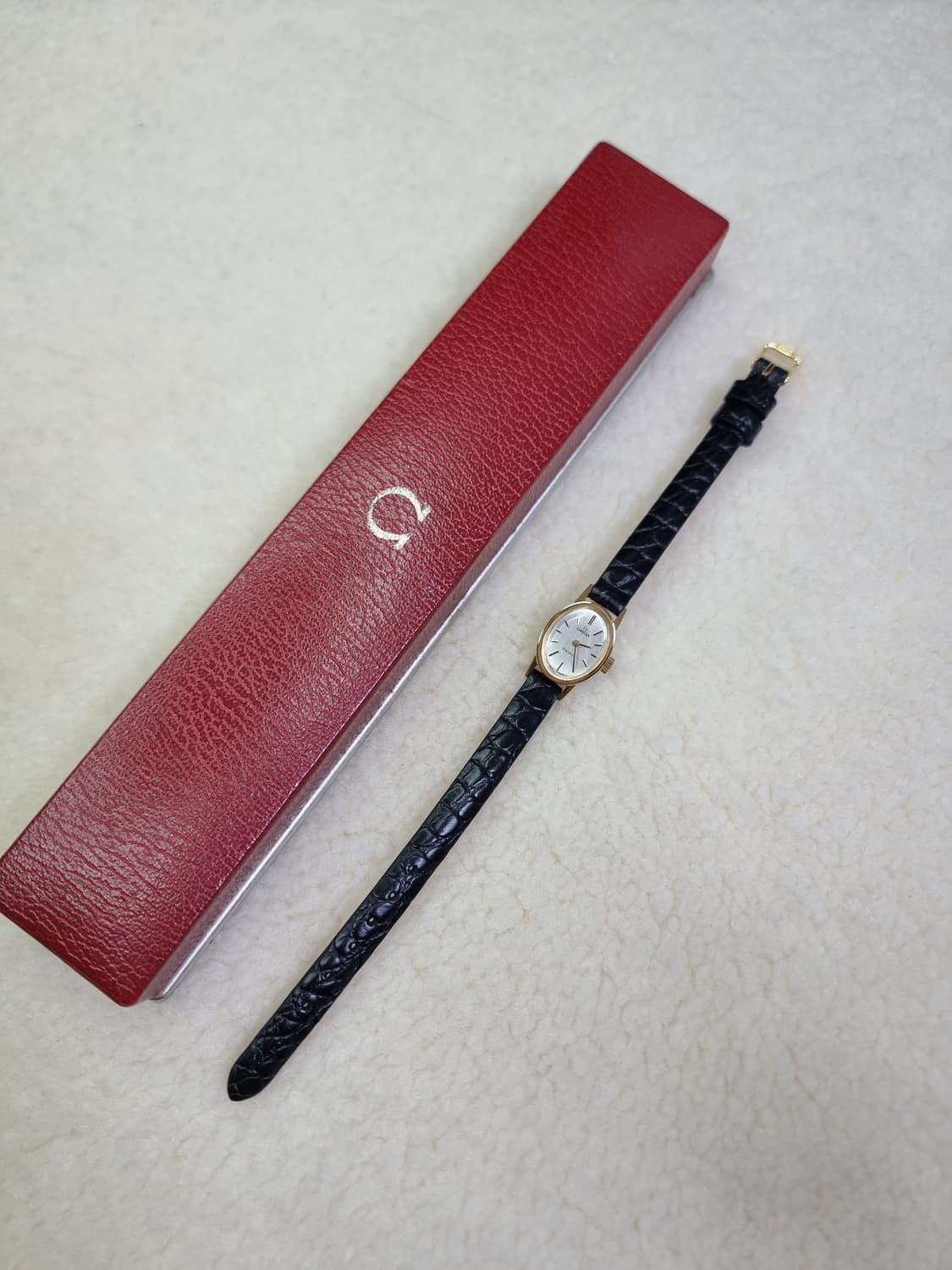 오메가 제네브 빈티지 오벌 실버 다이얼 수동 여성시계 상품이미지7