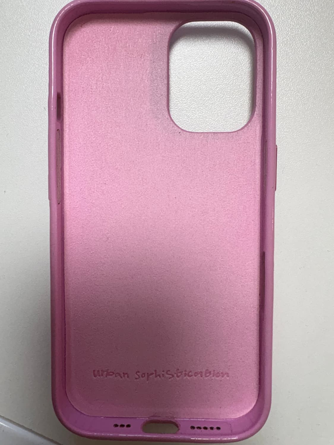 어반소피스티케이션 아이폰 16 상품이미지2