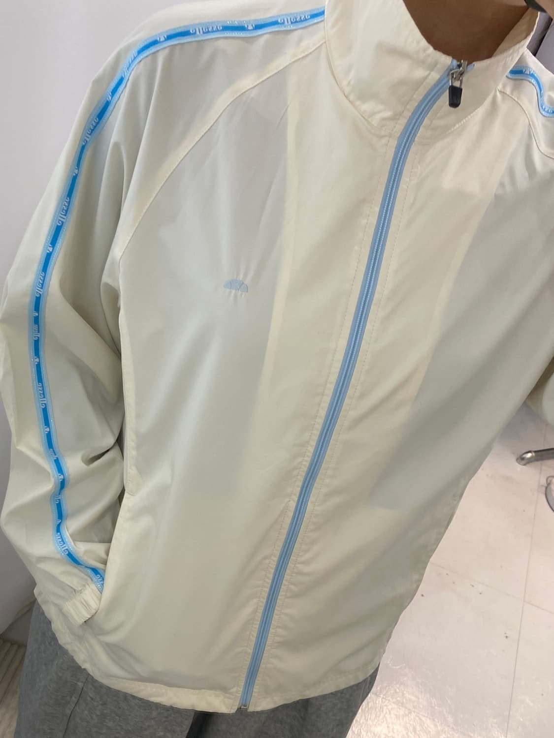 ellesse 아이보르 블루 트랙 바람막이(일본빈티지) 상품이미지3