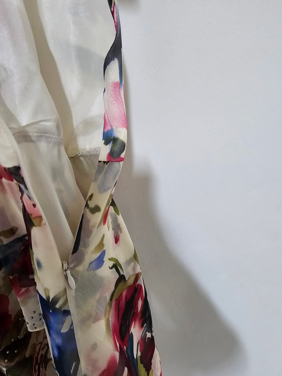 g-cut 신세계.정품  쉬폰소재 플라워패턴 캉캉 미니 55반미사용 상품이미지7