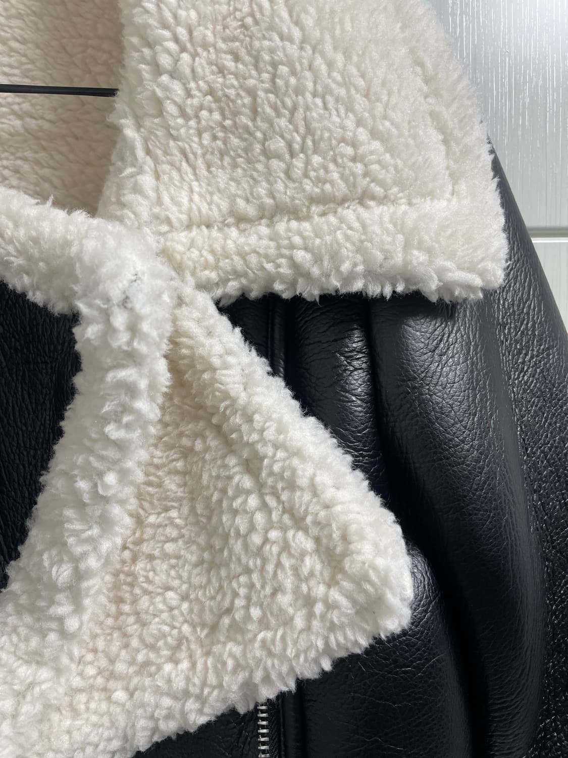 크롭 무스탕 블랙 상품이미지3