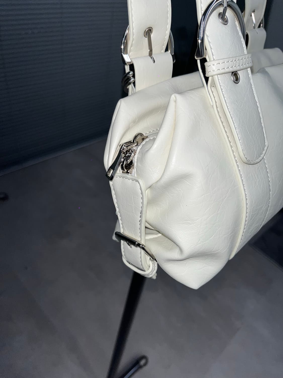 Vintage White Leather Shoulder bag 상품이미지8