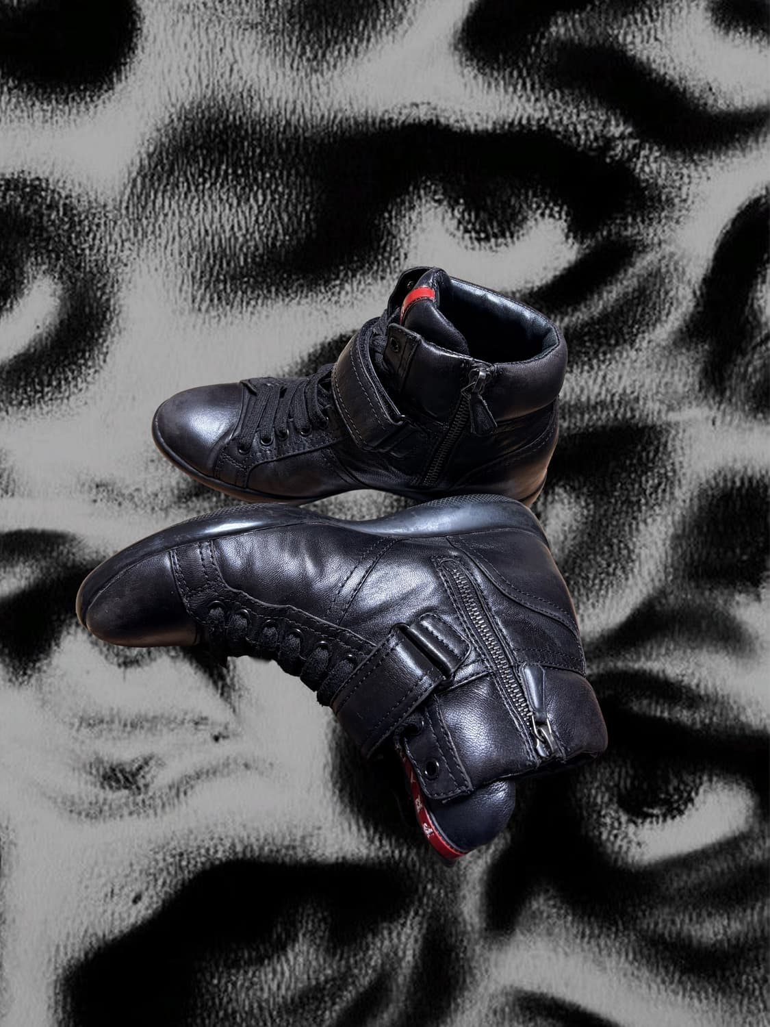 프라다스포츠 벨크로 집업 하이탑 스니커즈 36.5 상품이미지2