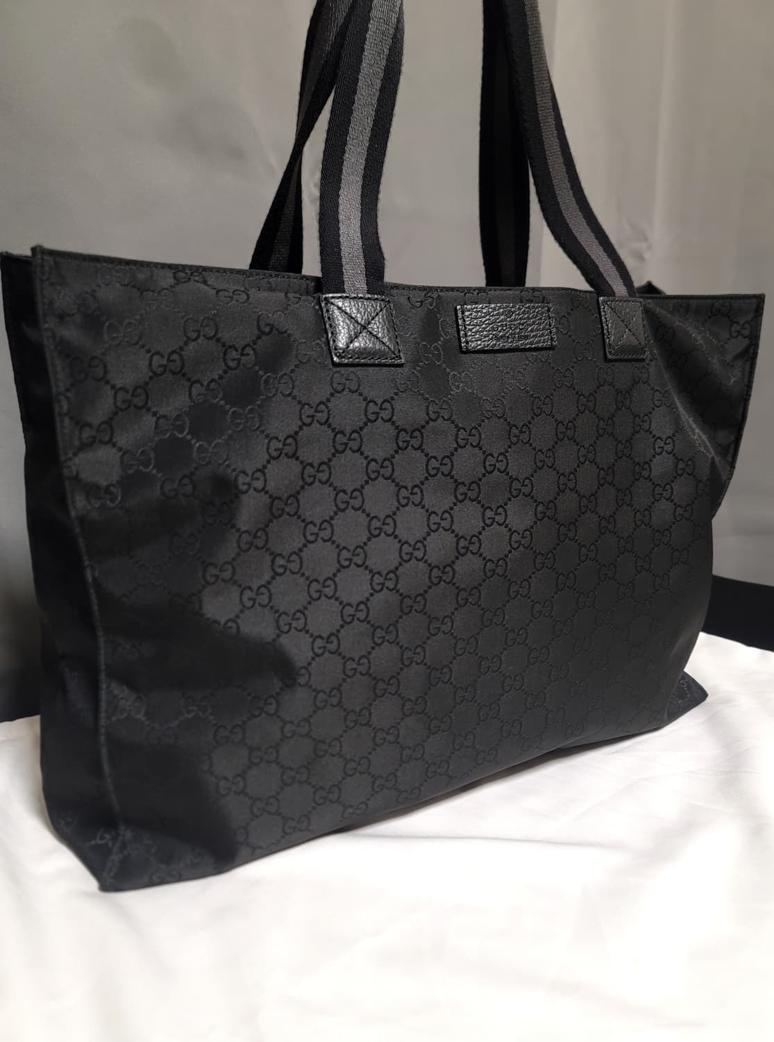 정품 구찌 가방,토트백(디올펜디샤넬프라다셀린느버버리고야드루이비통발렌시아가 상품이미지2