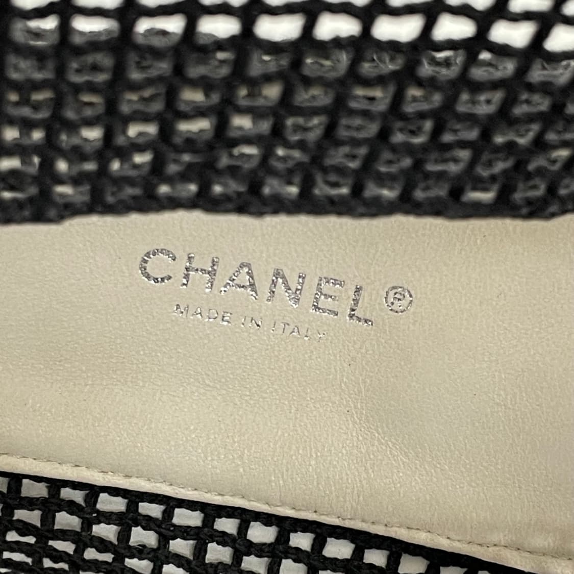 2004년도 Chanel 샤넬 테니스볼 메쉬 가방 상품이미지5