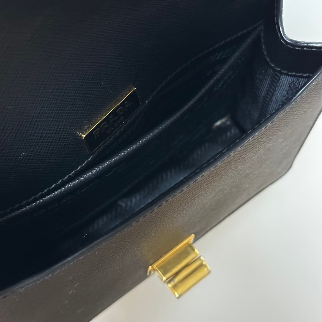 정품 프라다 사피아노 탑핸들 크로스백 미니백 상품이미지3