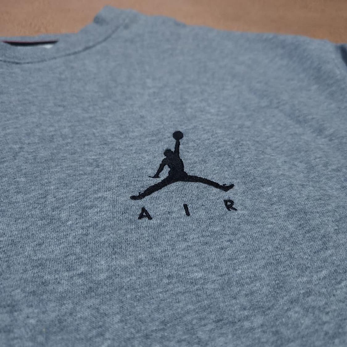 나이키 에어 조던 그레이 기모 맨투맨 상품이미지2