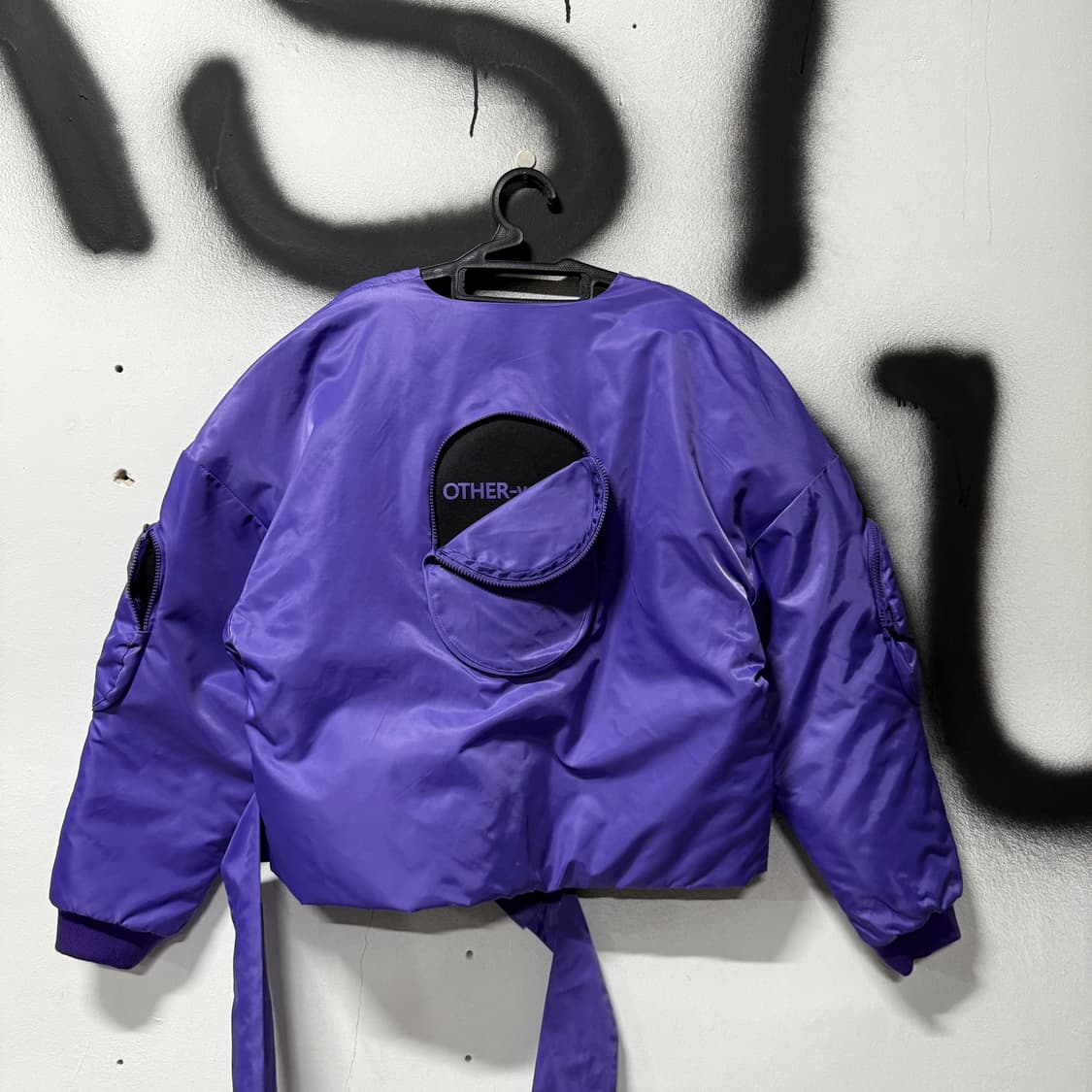 아더 월들리 바이올렛 Ma-1 랩 디자인 퀼팅 봄버 자켓 상품이미지2