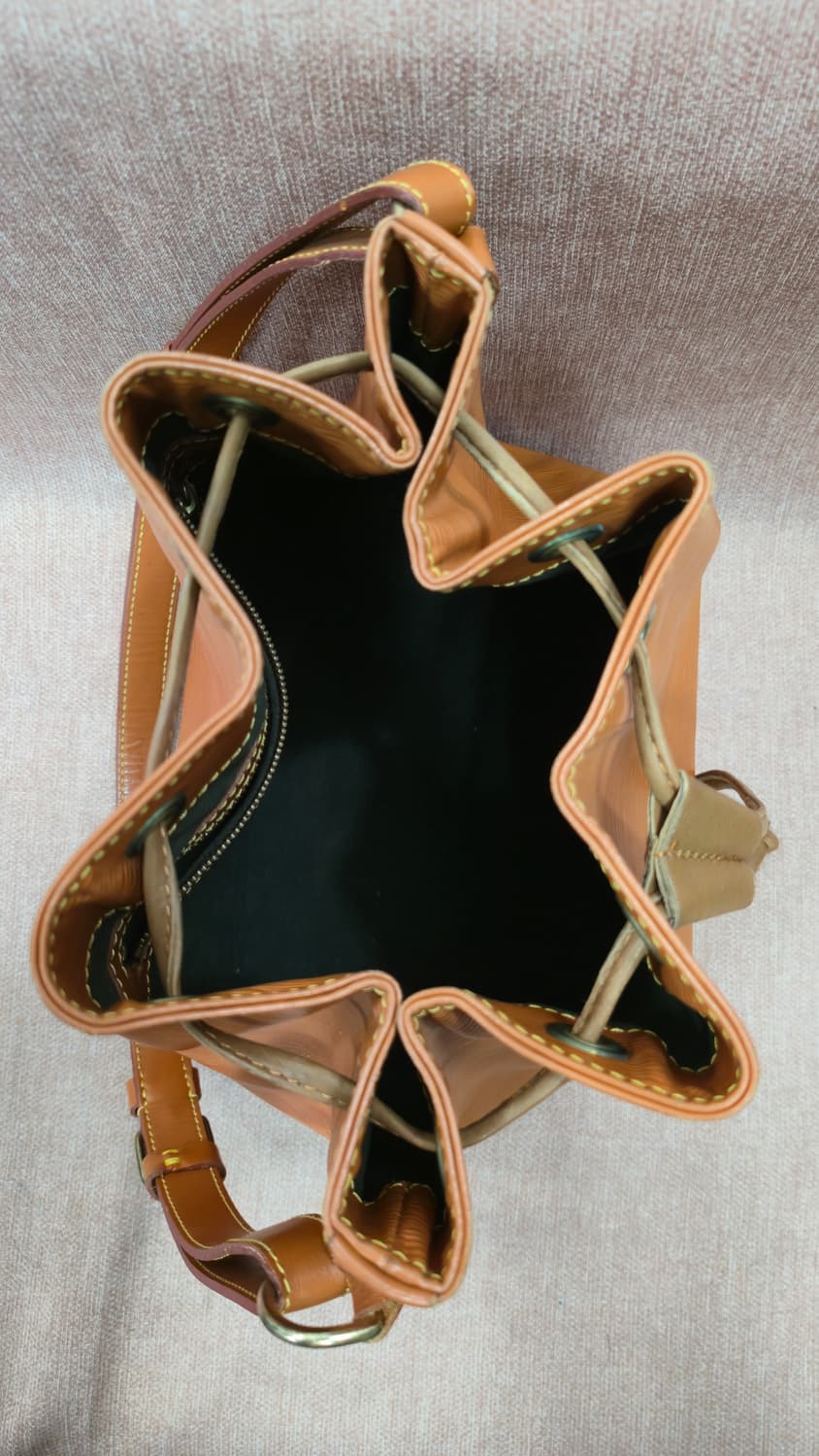 루이비통 쁘띠 노에 에피 옐로우 상품이미지5