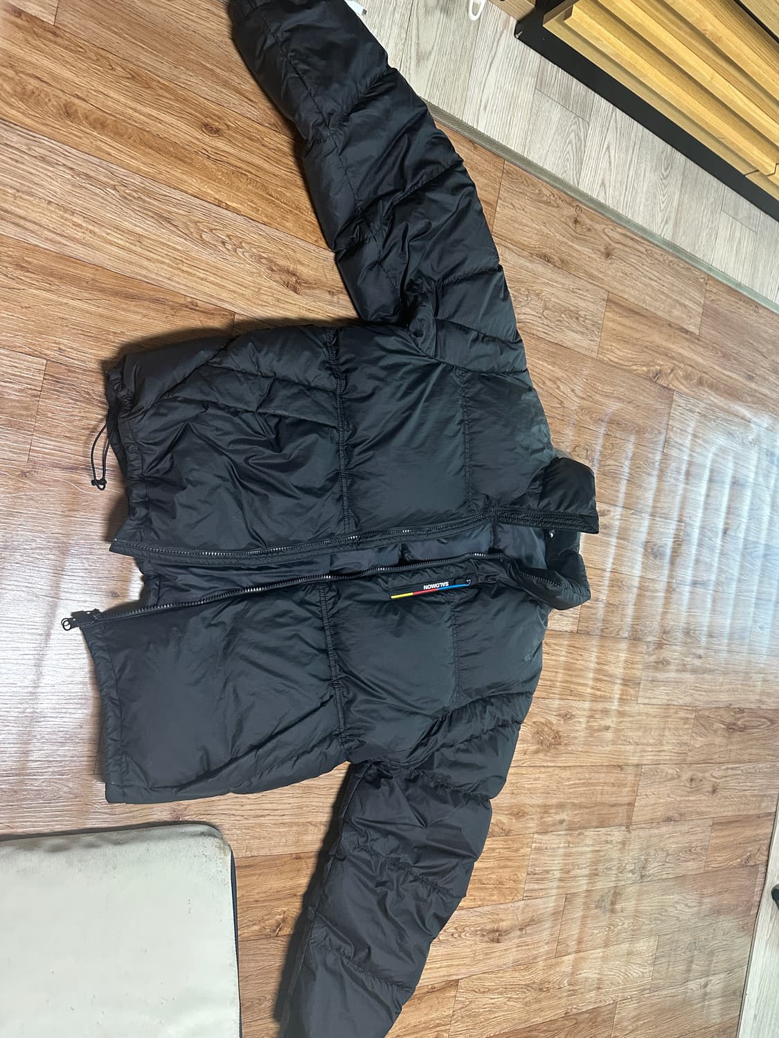 살로몬 컨투어 다운 자켓 블랙L 상품이미지2