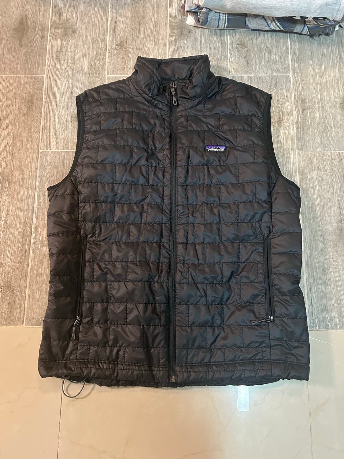 파타고니아 나노퍼프 베스트 라지 판매 상품이미지1