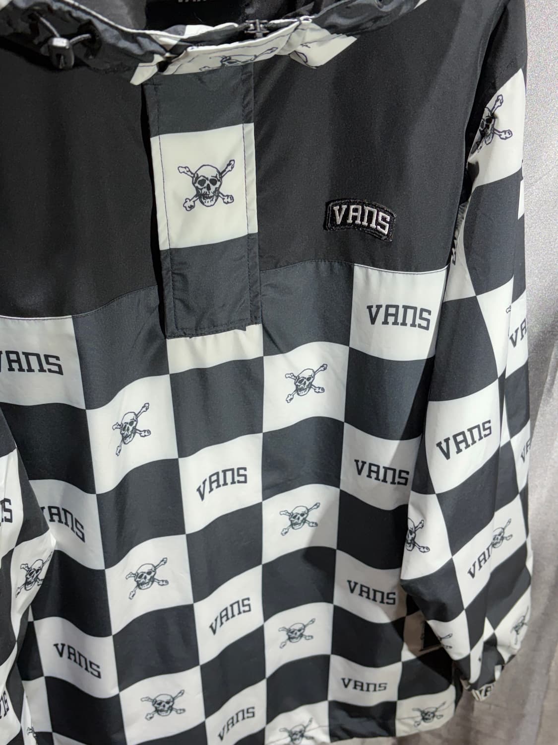 L Vans 반스 스컬 체커보드 나일론 후드 아노락 상품이미지4