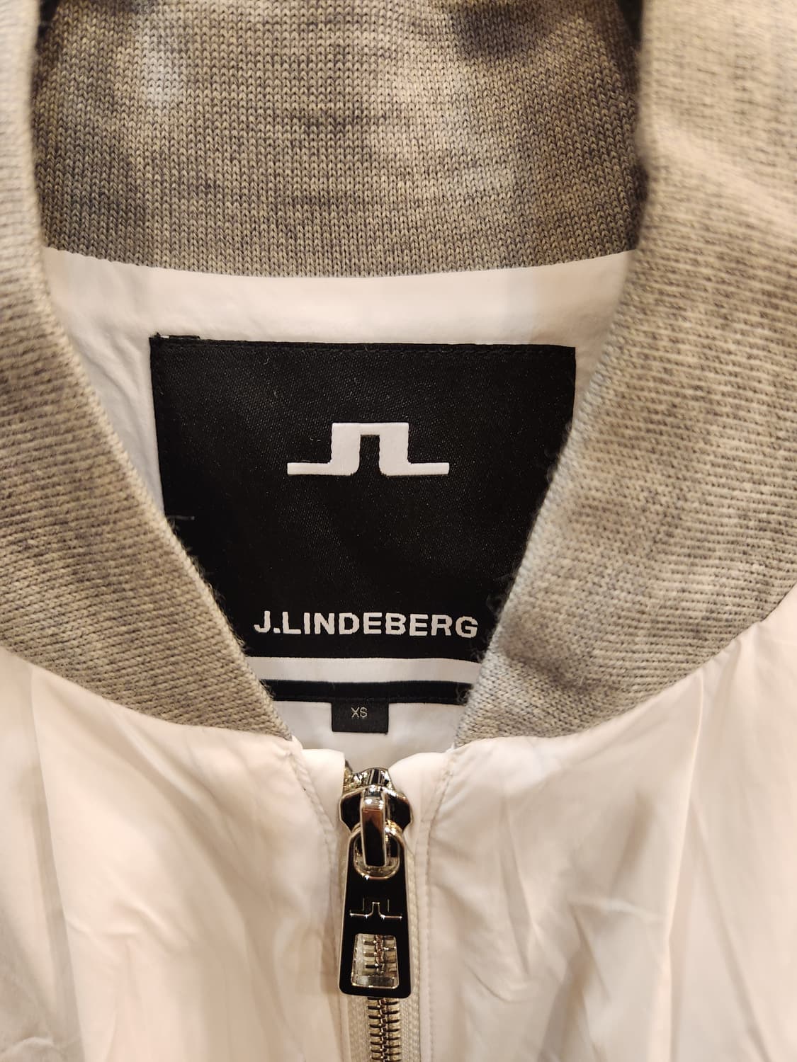 제이린드버그 헤일리 하이브리드 스웨터 베스트 화이트 상품이미지2