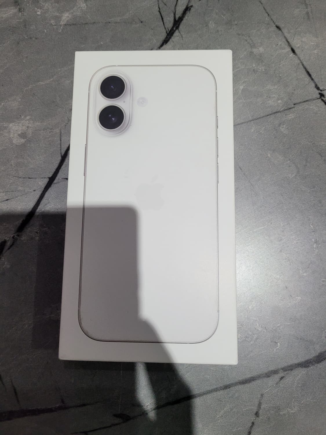 아이폰17 256 화이트 미개봉자급제 팝니다 상품이미지1