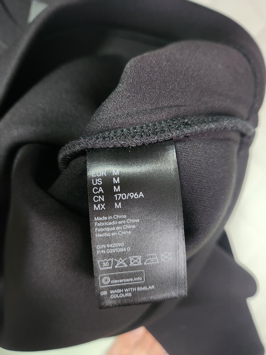 알렉산더 왕 × H&M 크롭 맨투맨 상품이미지4