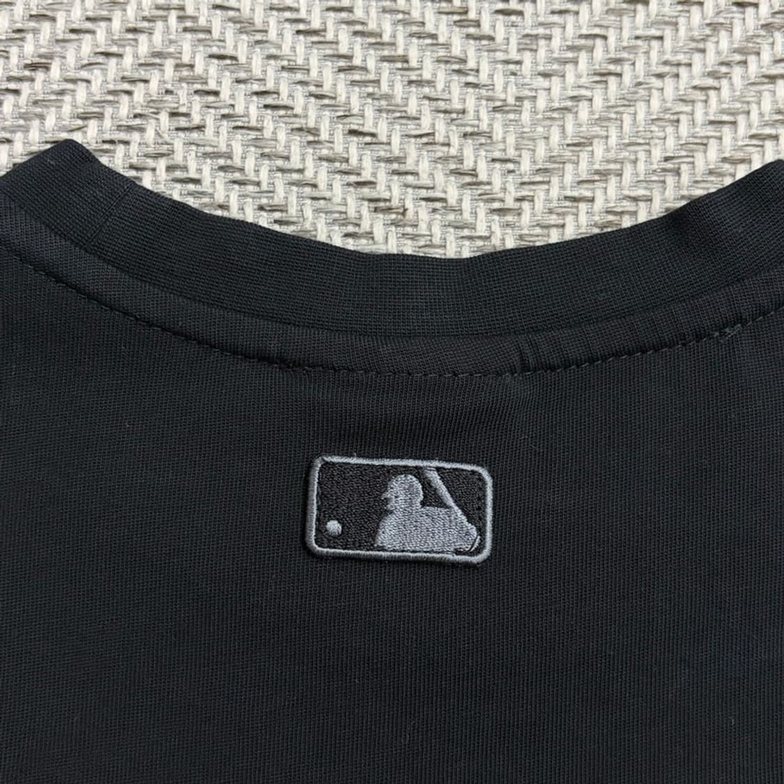 mlb 뉴욕양키즈 자수 크롭 티셔츠 v4319 상품이미지6