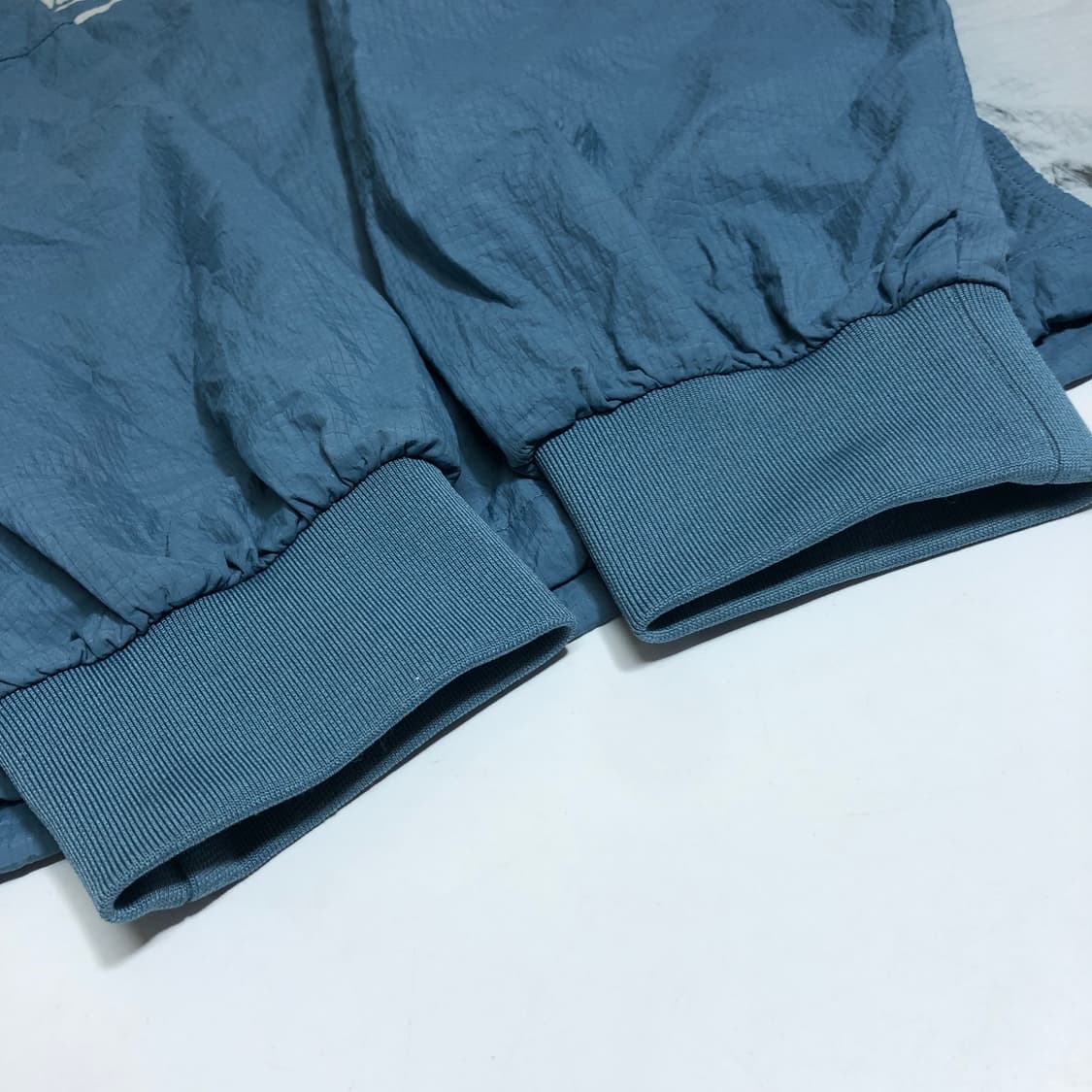 필루미네이트 나일론 맨투맨 L 상품이미지6