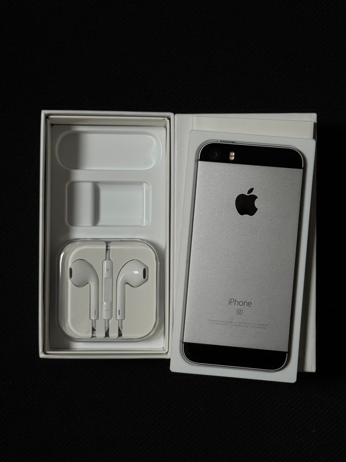 아이폰se1 128기가 스페이스그레이 카메라 무음 상품이미지1