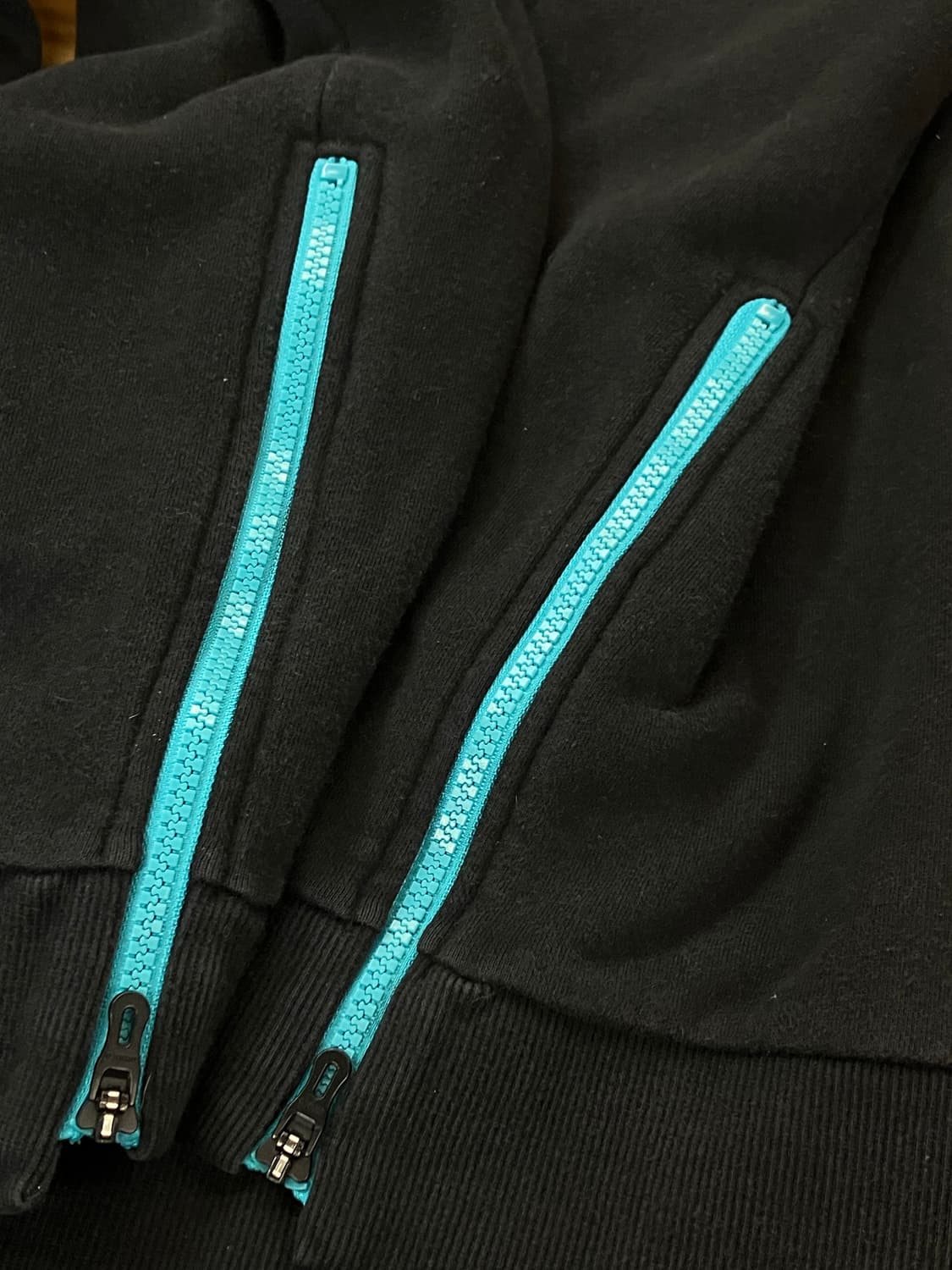 엄브로 사이드집업 맨투맨 블랙 105  #csz2418 상품이미지5