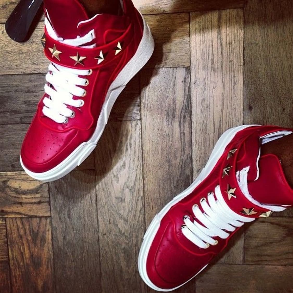 14FW 지방시 타이슨 스타 스터드 하이탑 상품이미지2